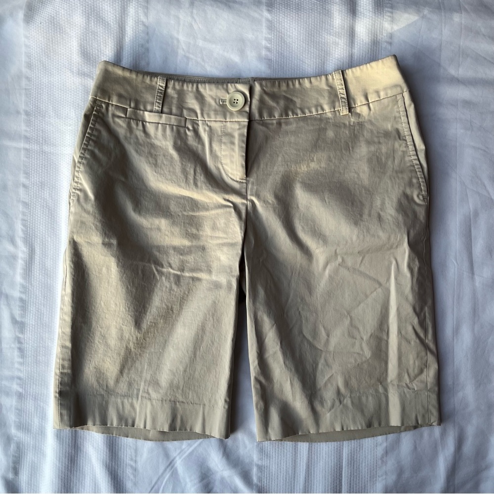 LOFT Ann Taylor Women's Beige Bermuda Shorts